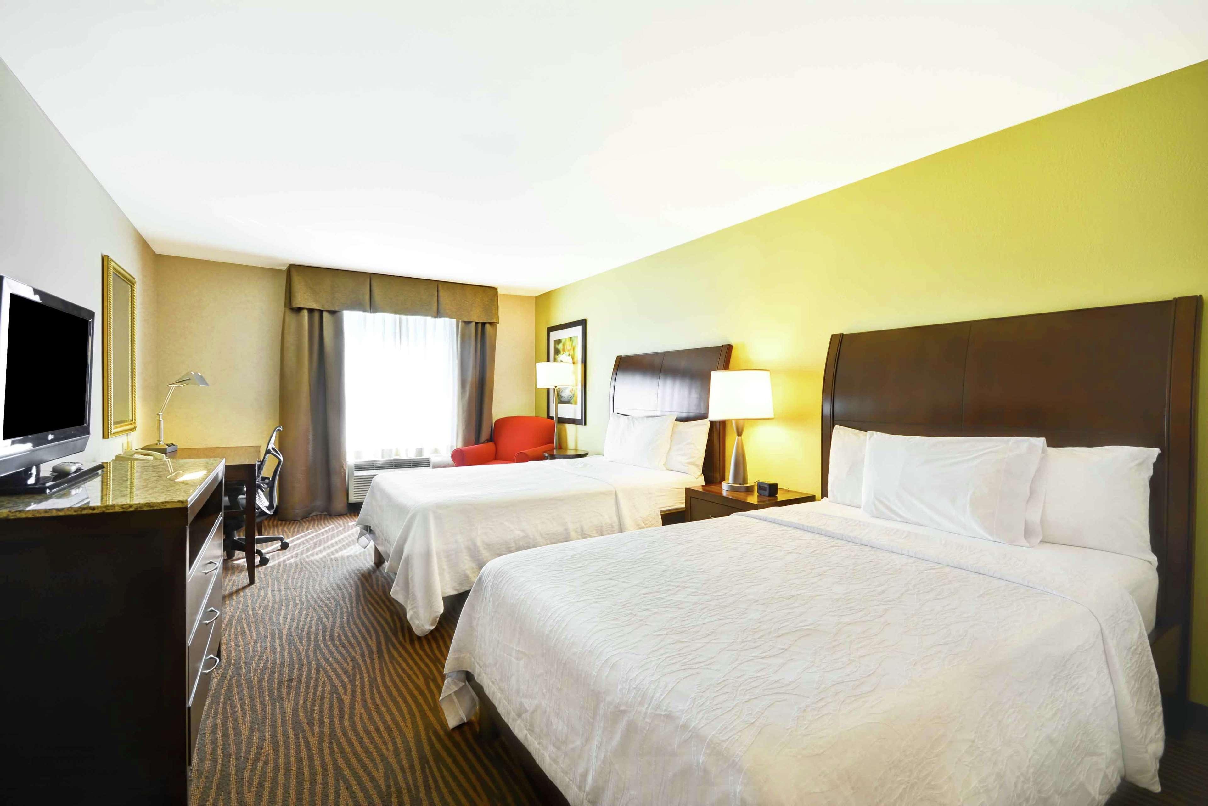 Hilton Garden Inn Форт Майерс Экстерьер фото